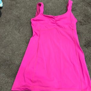 Lululemon top